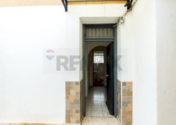 Hall / corridoio - Quadrilocale VIA TOSCANA
 
4, Catania - foto 7