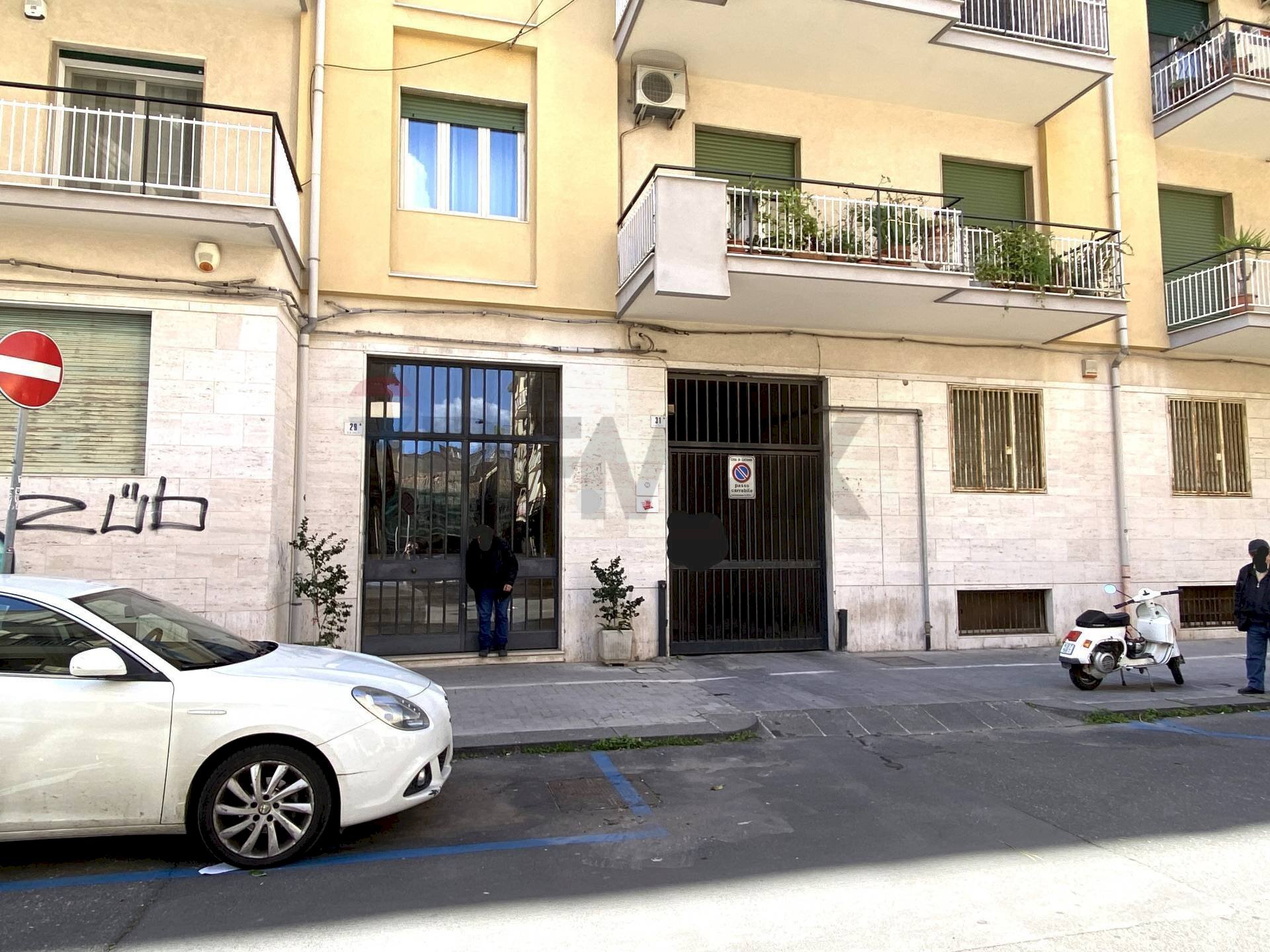 Edificio all\'aperto - Commercial Premises via Adua
 
31, Catania - photo 2
