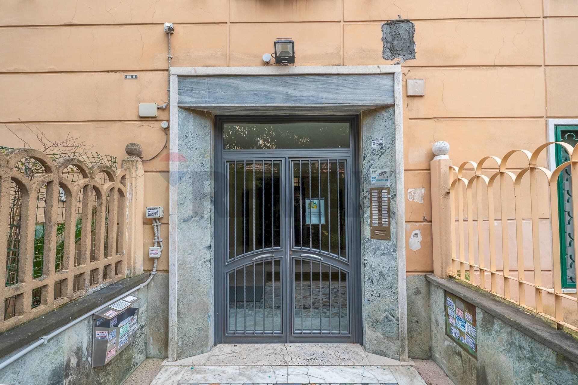 Edificio all\'aperto - Quadrilocale Via Alba
 
4, Roma - foto 3