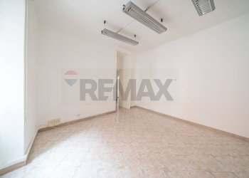 Stanza vuota - Quadrilocale Via Alba
 
4, Roma - foto 31