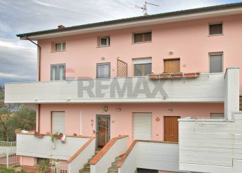 Edificio all\'aperto - Appartamento LOCALITA' POGGIOLA
 
25, Arezzo - foto 1