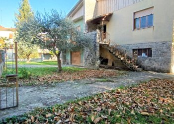 Casa all\'aperto - Villa VIA DELLA COSTITUZIONE
 
84, San Giovanni Valdarno - photo 6