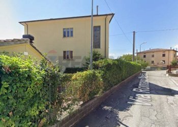Casa all\'aperto - Appartamento Via Fratelli Cairoli
 
23, Gualdo Tadino - foto 9