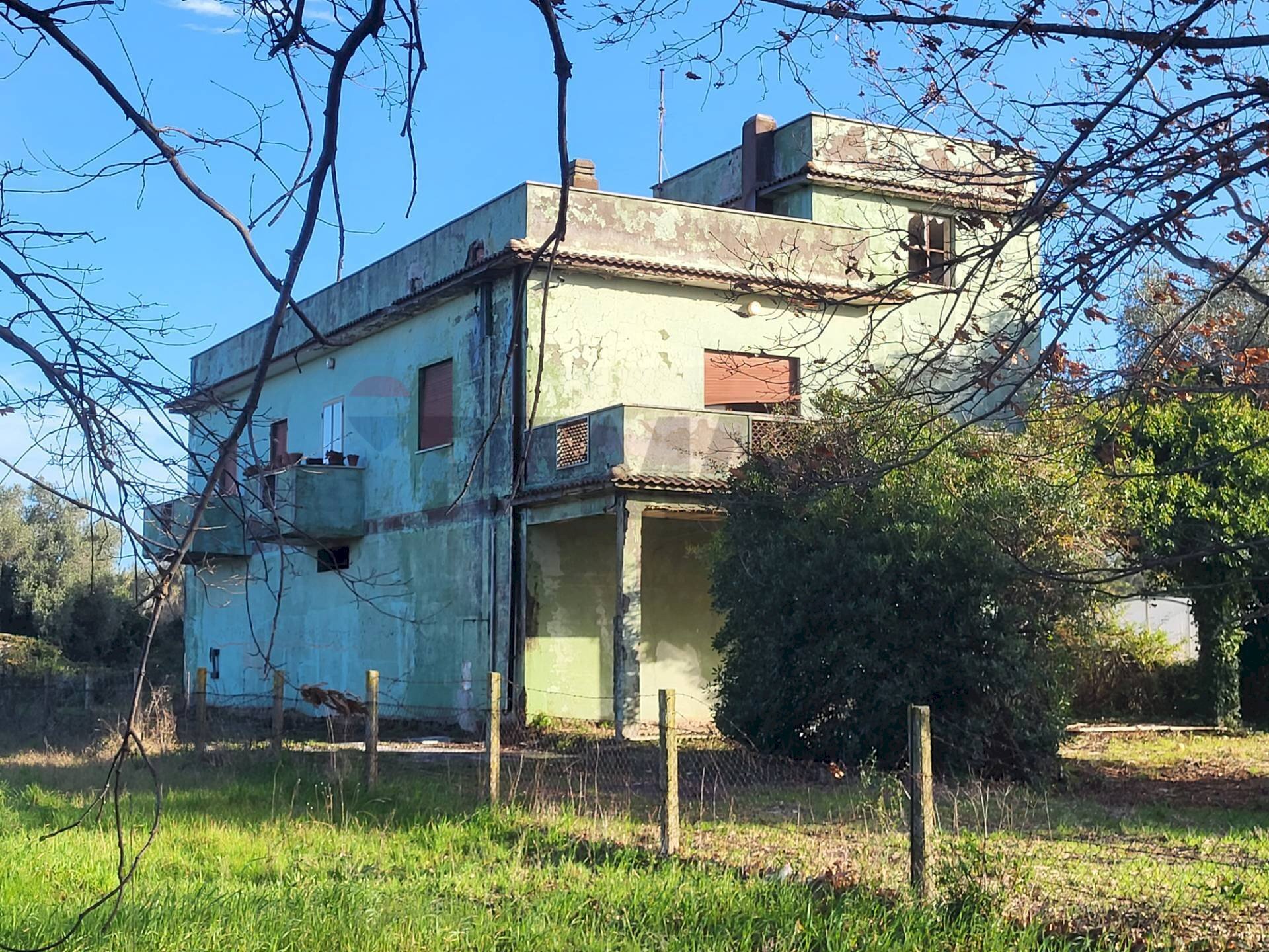 Casa all\'aperto - Independent house Via Abruzzi
 
59, Anzio - photo 1