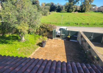 Giardino - Casa semi indipendente VIA DEGLI ANEMONI
snc, Anzio - foto 36