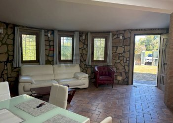 Sala da pranzo - Casa semi indipendente VIA DEGLI ANEMONI
snc, Anzio - foto 2