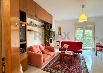 Soggiorno - Appartamento Via Sant'Antonino
 
33, Linguaglossa - foto 5