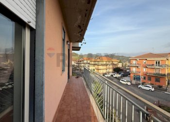 Balcone - Appartamento Via Sant'Antonino
 
33, Linguaglossa - foto 14