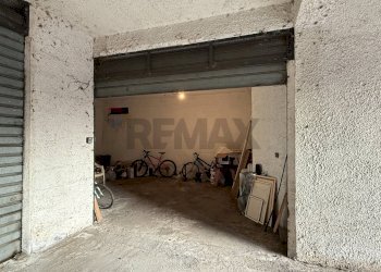 Parcheggio - Appartamento Via Sant'Antonino
 
33, Linguaglossa - foto 32