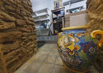 Soggiorno - Shop via San Bonaventura
 
19-21-23, Caltagirone - photo 7