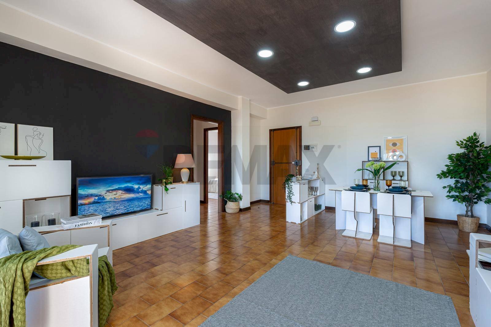 Soggiorno - Quadrilocale via giuseppe garibaldi
 
33, Viagrande - foto 2