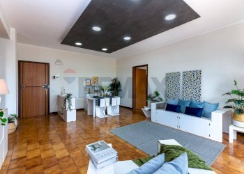 Soggiorno - Quadrilocale via giuseppe garibaldi
 
33, Viagrande - foto 3