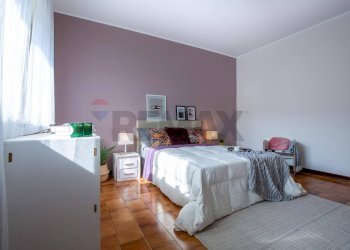 Camera / camera da letto - Quadrilocale via giuseppe garibaldi
 
33, Viagrande - foto 4