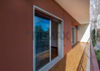 Balcone - Quadrilocale via giuseppe garibaldi
 
33, Viagrande - foto 16