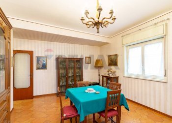 Sala da pranzo - Quadrilocale via velletri
 
26, Catania - foto 8