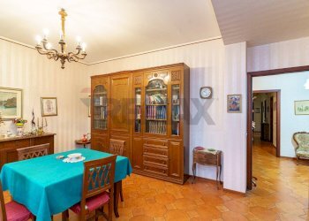 Sala da pranzo - Quadrilocale via velletri
 
26, Catania - foto 9