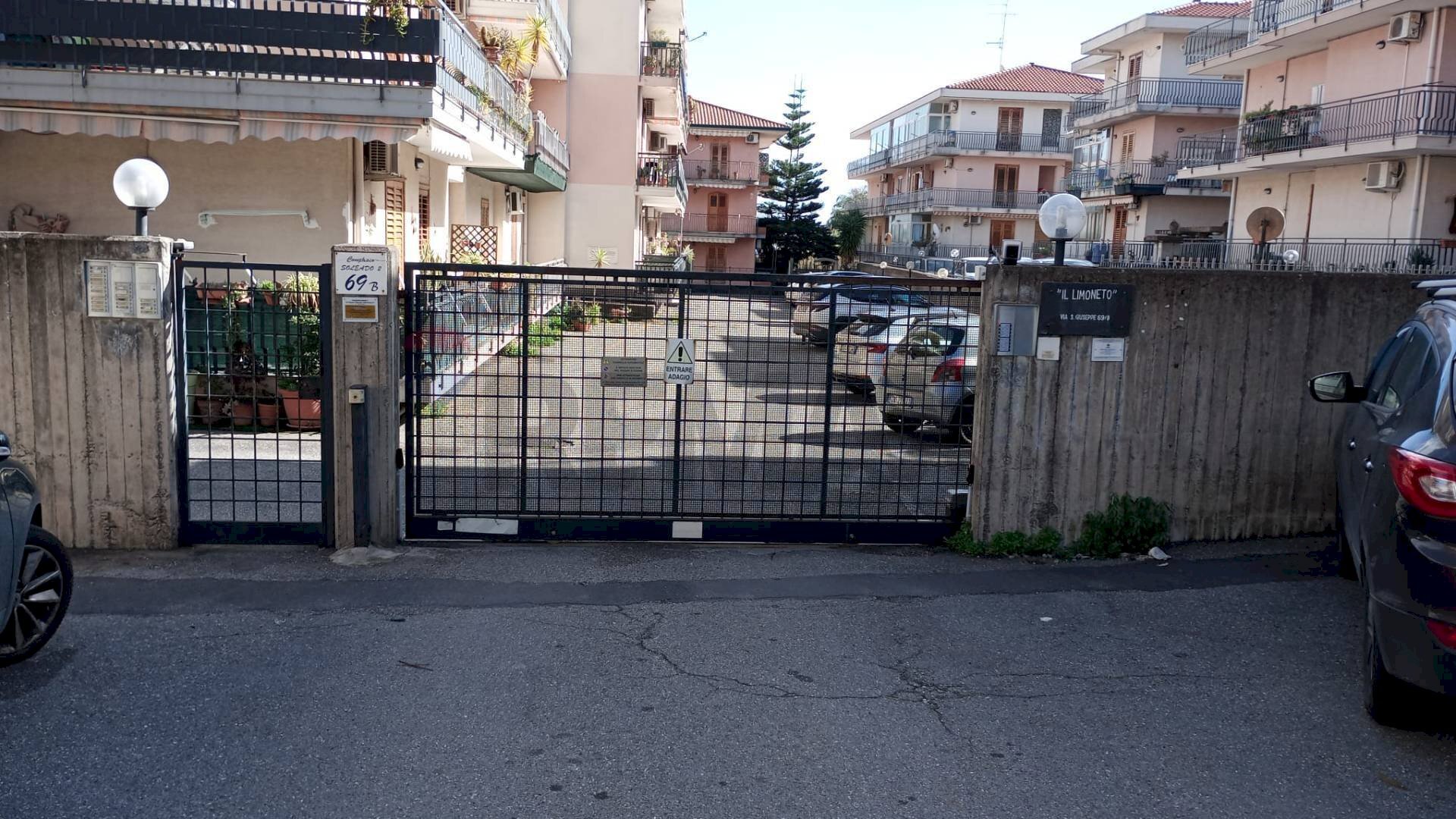 Edificio all\'aperto - Box Via San Giuseppe San Filippo
 
69B, Aci Catena - foto 1