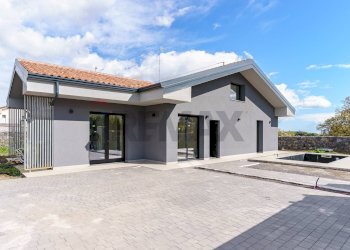 Casa all\'aperto - Villa Via Luciano Pavarotti
 
10, Viagrande - foto 1