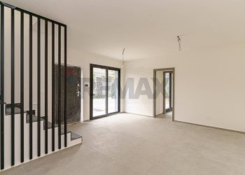 Stanza vuota - Villa Via Luciano Pavarotti
 
10, Viagrande - foto 11