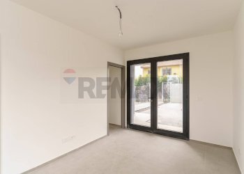 Stanza vuota - Villa Via Luciano Pavarotti
 
10, Viagrande - foto 15