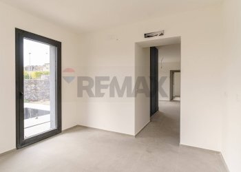 Stanza vuota - Villa Via Luciano Pavarotti
 
10, Viagrande - foto 19