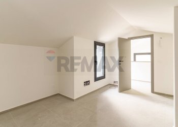 Stanza vuota - Villa Via Luciano Pavarotti
 
10, Viagrande - foto 40