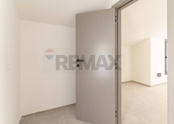 Stanza vuota - Villa Via Luciano Pavarotti
 
10, Viagrande - foto 42