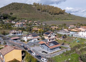 Vista delle montagne - Villa Via Luciano Pavarotti
 
10, Viagrande - foto 51