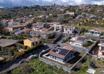 Edificio all\'aperto - Villa Via Luciano Pavarotti
 
10, Viagrande - foto 54