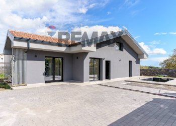 Casa all\'aperto - Villa Via Luciano Pavarotti
 
10, Viagrande - photo 15