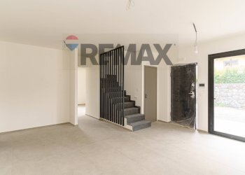 Stanza vuota - Villa Via Luciano Pavarotti
 
10, Viagrande - photo 23