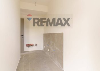 Hall / corridoio - Villa Via Luciano Pavarotti
 
10, Viagrande - photo 35