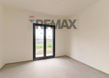 Stanza vuota - Villa Via Luciano Pavarotti
 
10, Viagrande - photo 40