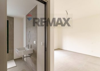 Bagno - Villa Via Luciano Pavarotti
 
10, Viagrande - photo 42