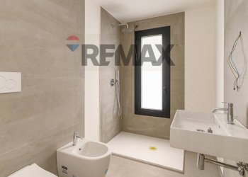 Bagno - Villa Via Luciano Pavarotti
 
10, Viagrande - photo 43