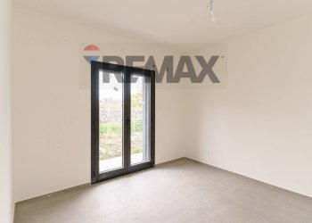 Stanza vuota - Villa Via Luciano Pavarotti
 
10, Viagrande - photo 45