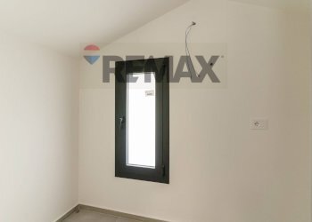 Stanza vuota - Villa Via Luciano Pavarotti
 
10, Viagrande - photo 55