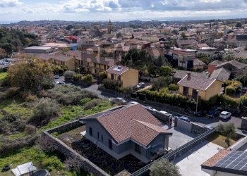 Edificio all\'aperto - Villa Via Luciano Pavarotti
 
10, Viagrande - photo 73