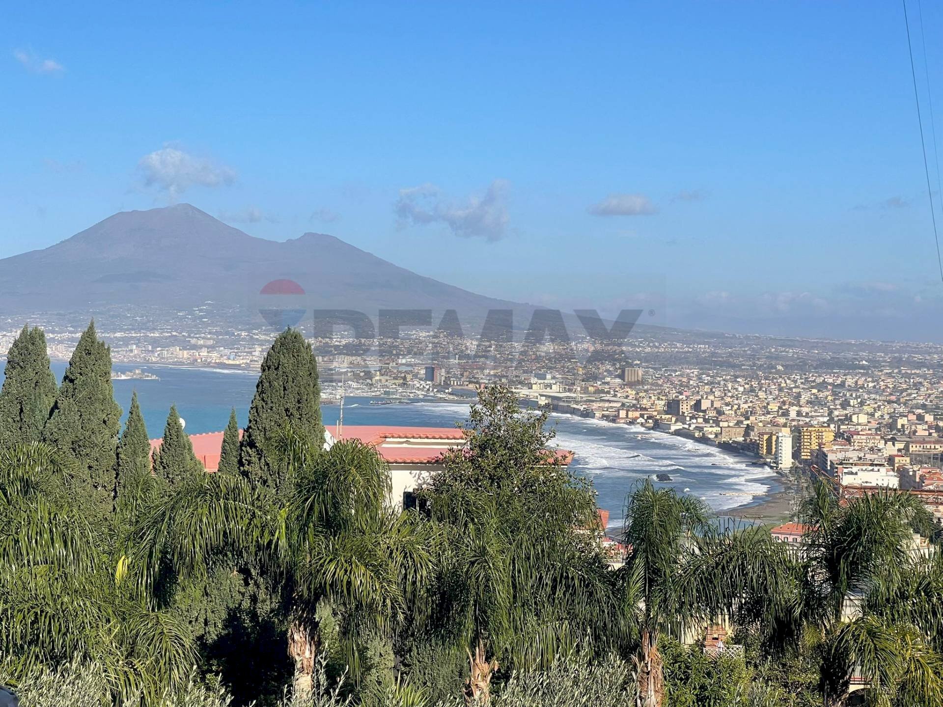 Vista delle montagne - Appartamento Strada San Basile
 
2, Castellammare di Stabia - foto 1