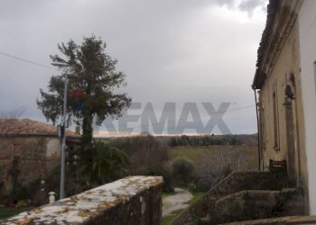 Edificio all\'aperto - Casa semi indipendente contrada Viano
 
44, Filetto - foto 6