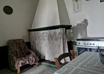 Sala da pranzo - Casa semi indipendente contrada Viano
 
44, Filetto - foto 15