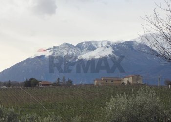 Vista delle montagne - Casa semi indipendente contrada Viano
 
44, Filetto - foto 25