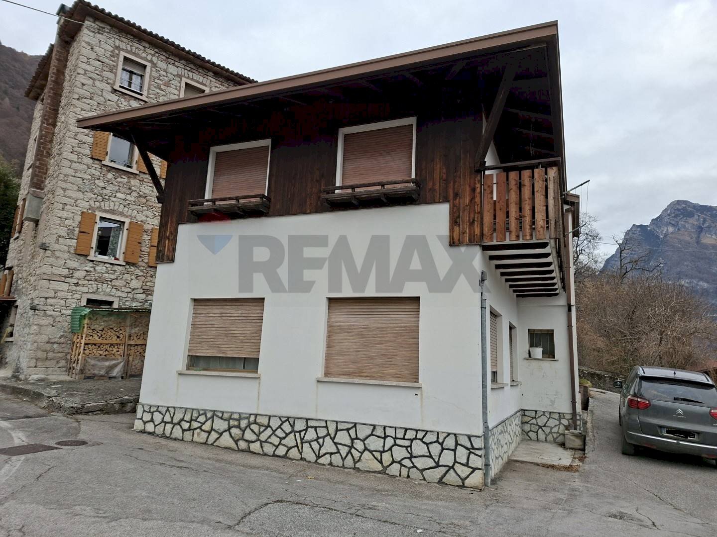 Casa all\'aperto - Casa indipendente via 12 marzo
 
5, Longarone - foto 2