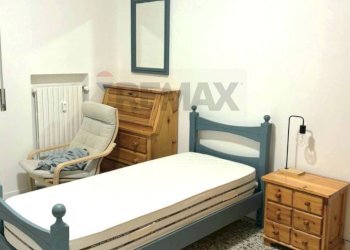 Camera / camera da letto - Non-buildable land viale Golgi
 
74, Pavia - photo 3