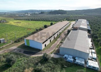 Casa all\'aperto - Locale Commerciale Località Mandrione
 
snc, Vieste - foto 9