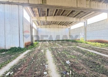 Parcheggio - Locale Commerciale Località Mandrione
 
snc, Vieste - foto 11