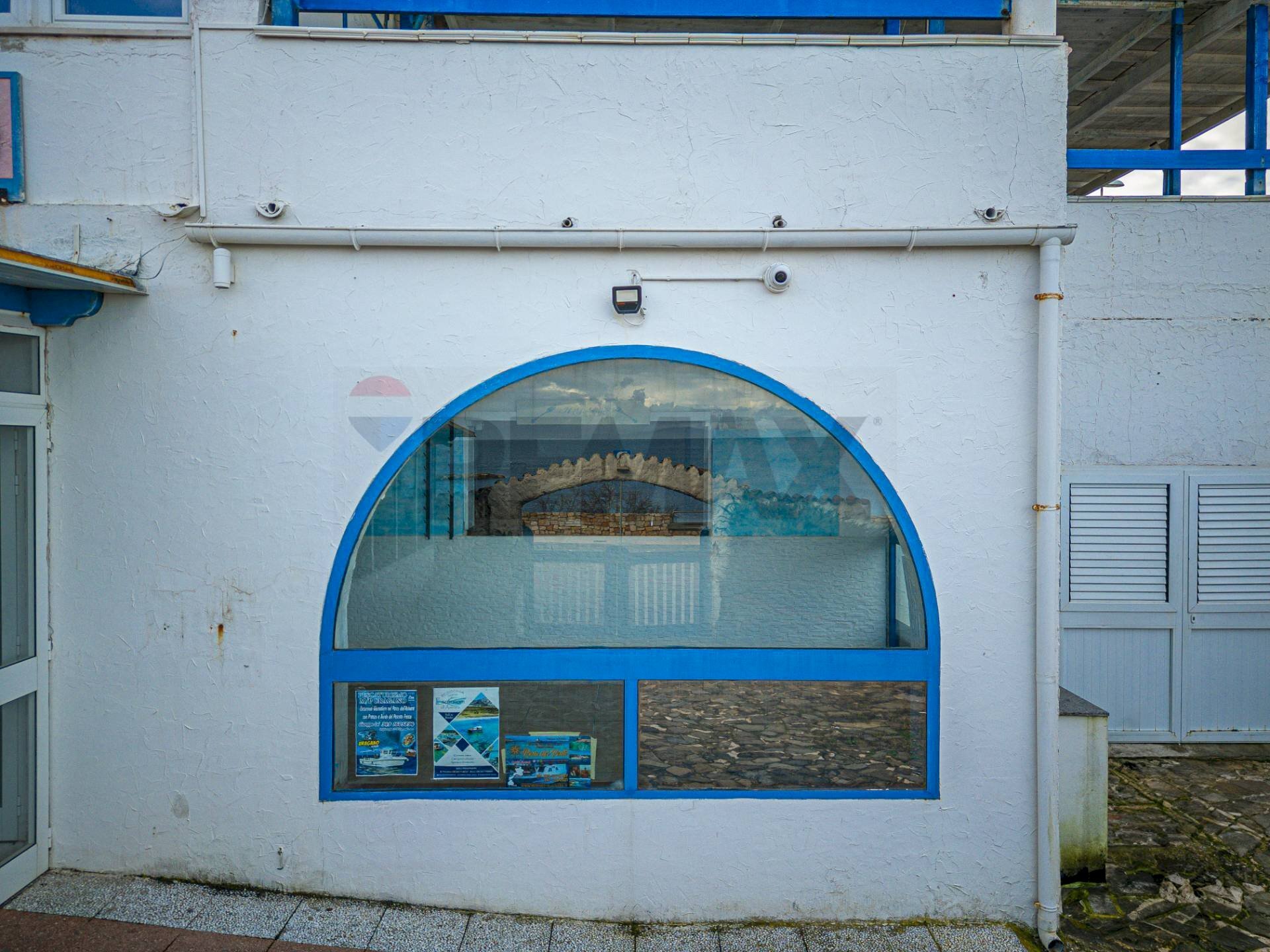 Edificio all\'aperto - Locale Commerciale Via Balai
48, Porto Torres - foto 3