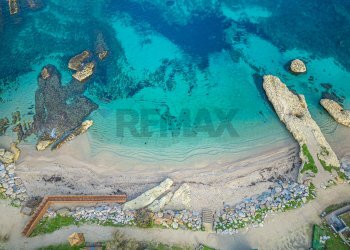 Vista dell\'acqua - Locale Commerciale Via Balai
 
48, Porto Torres - foto 12