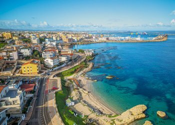 Vista dell\'acqua - Locale Commerciale Via Balai
 
48, Porto Torres - foto 17