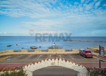 Vista dell\'acqua - Locale Commerciale Via Balai
 
48, Porto Torres - foto 23